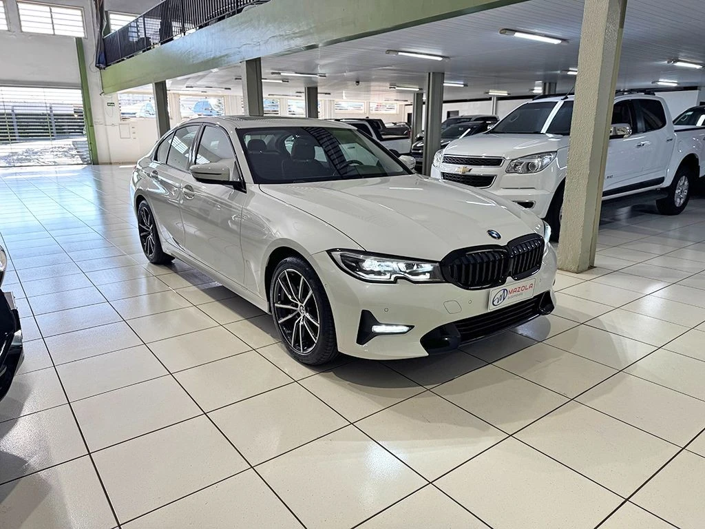 BMW 320I