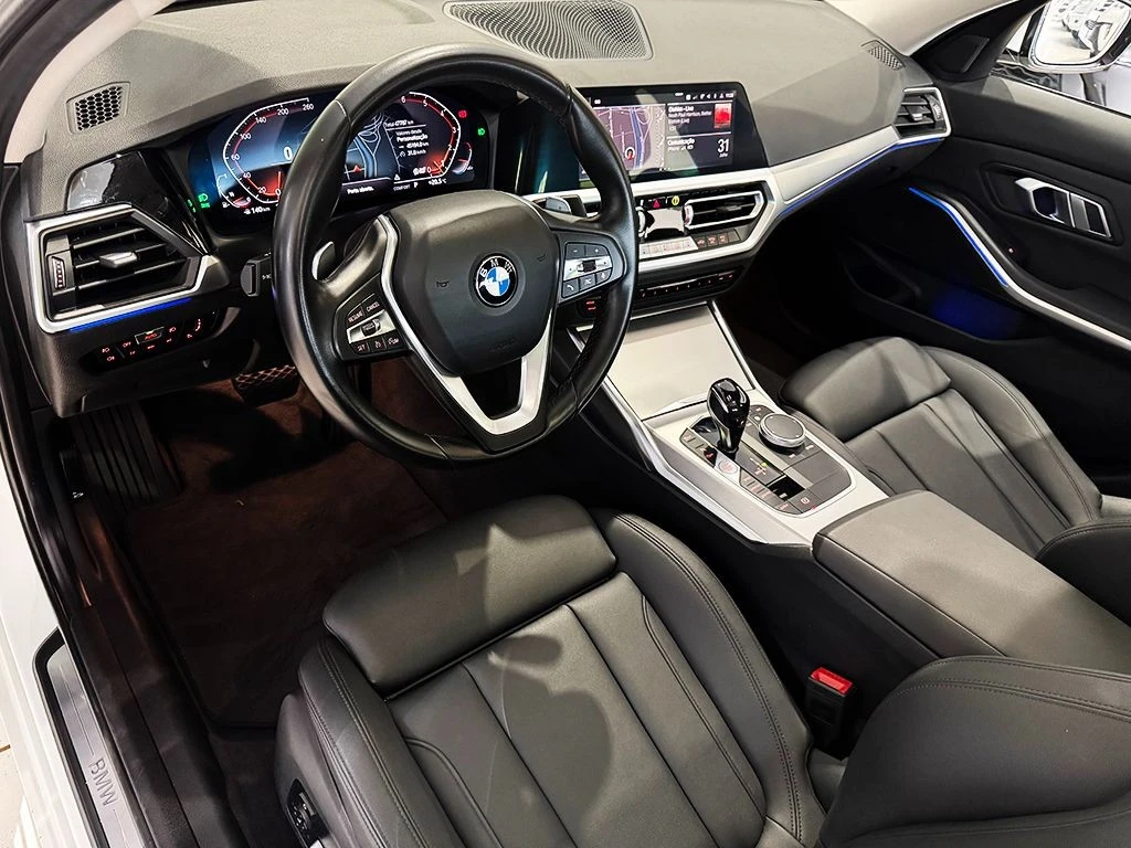 BMW 320I