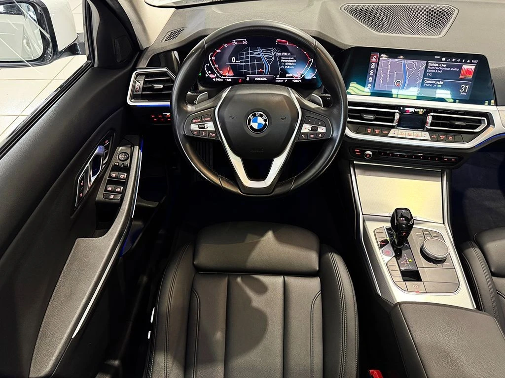 BMW 320I
