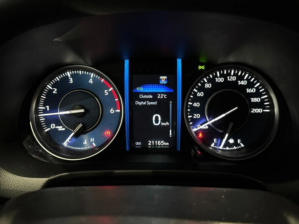 TOYOTA HILUX SW4