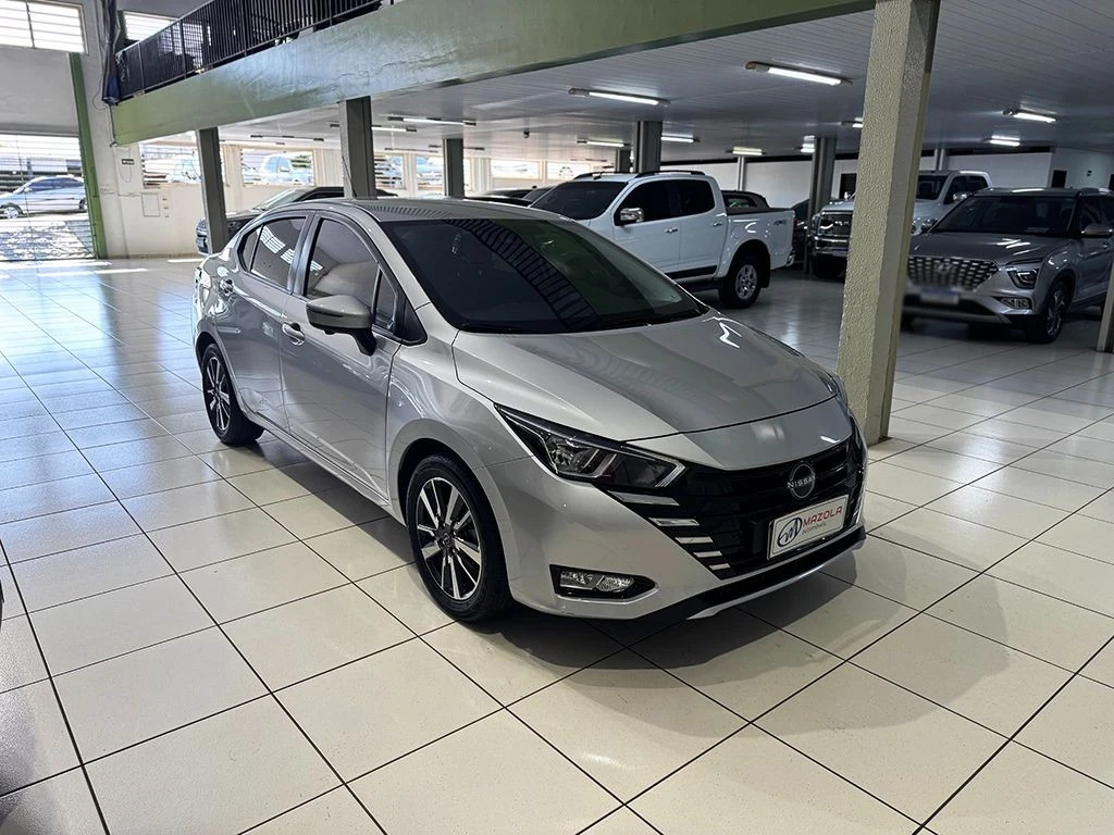 NISSAN VERSA
