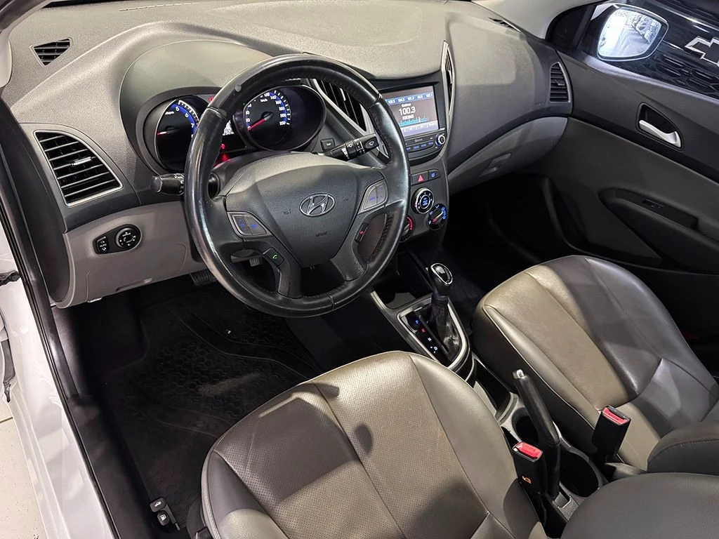 HYUNDAI HB20S