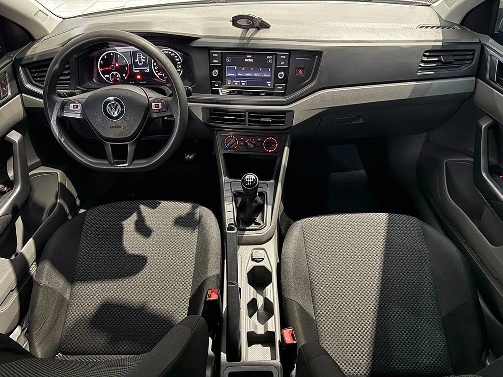 VOLKSWAGEN POLO