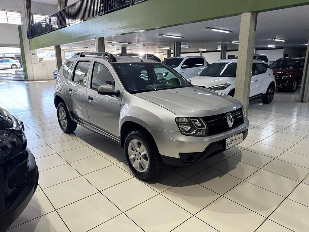 RENAULT DUSTER