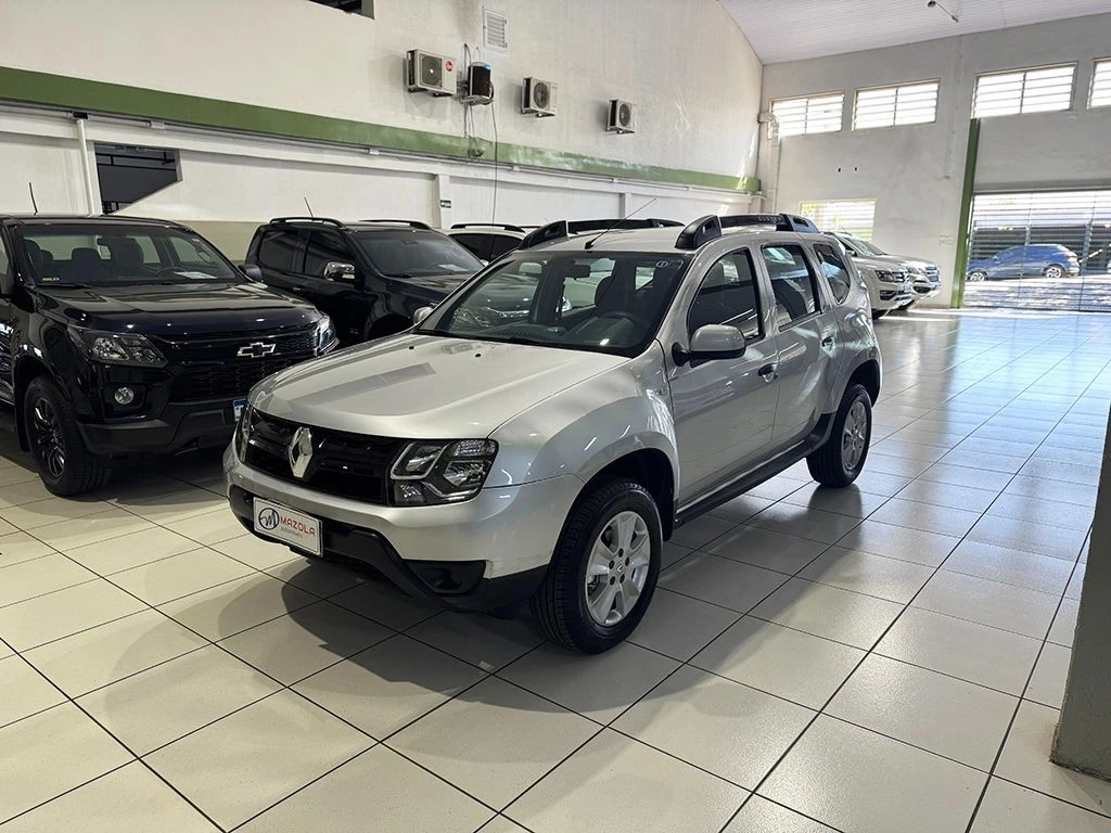 RENAULT DUSTER