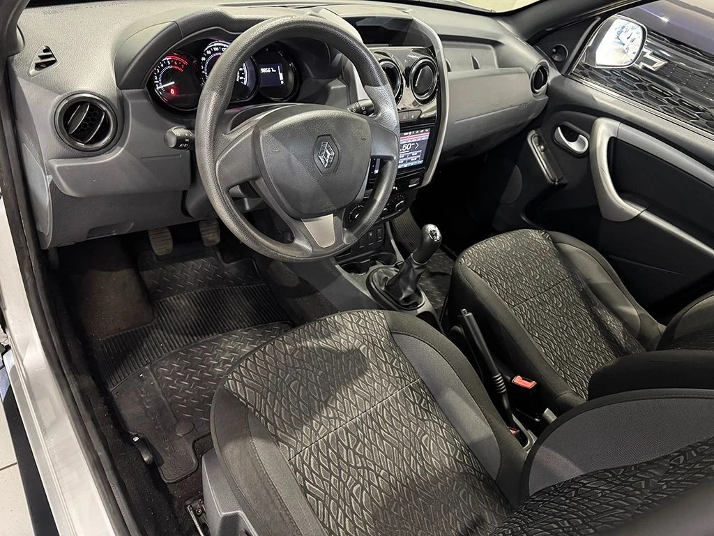 RENAULT DUSTER