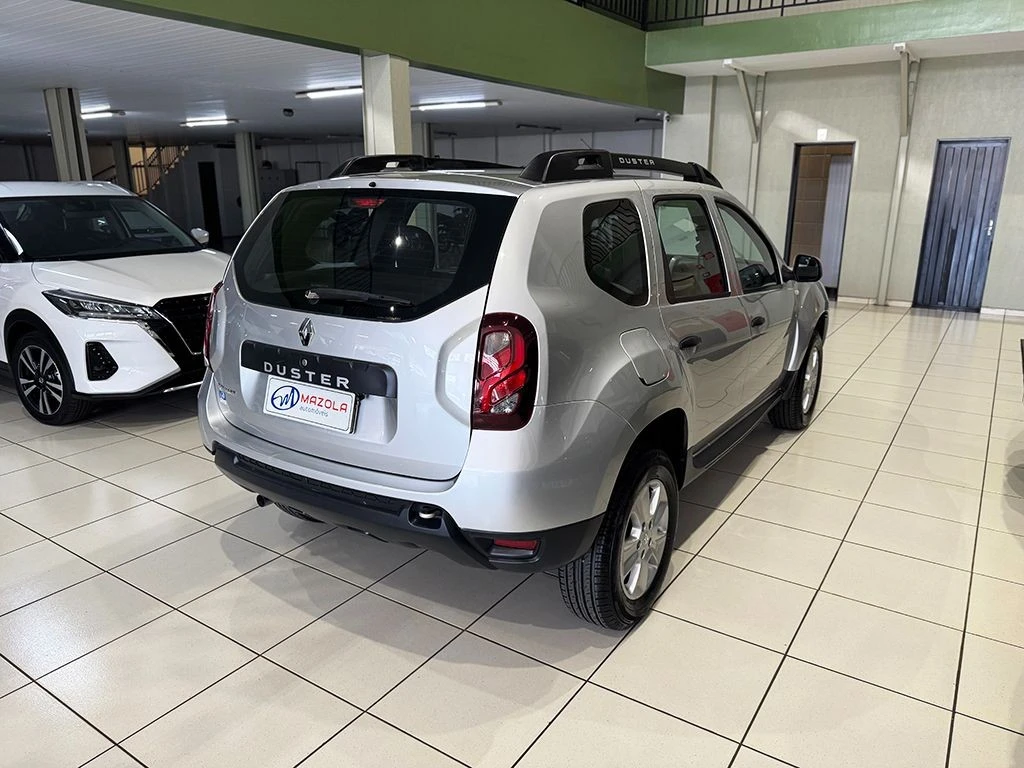 RENAULT DUSTER