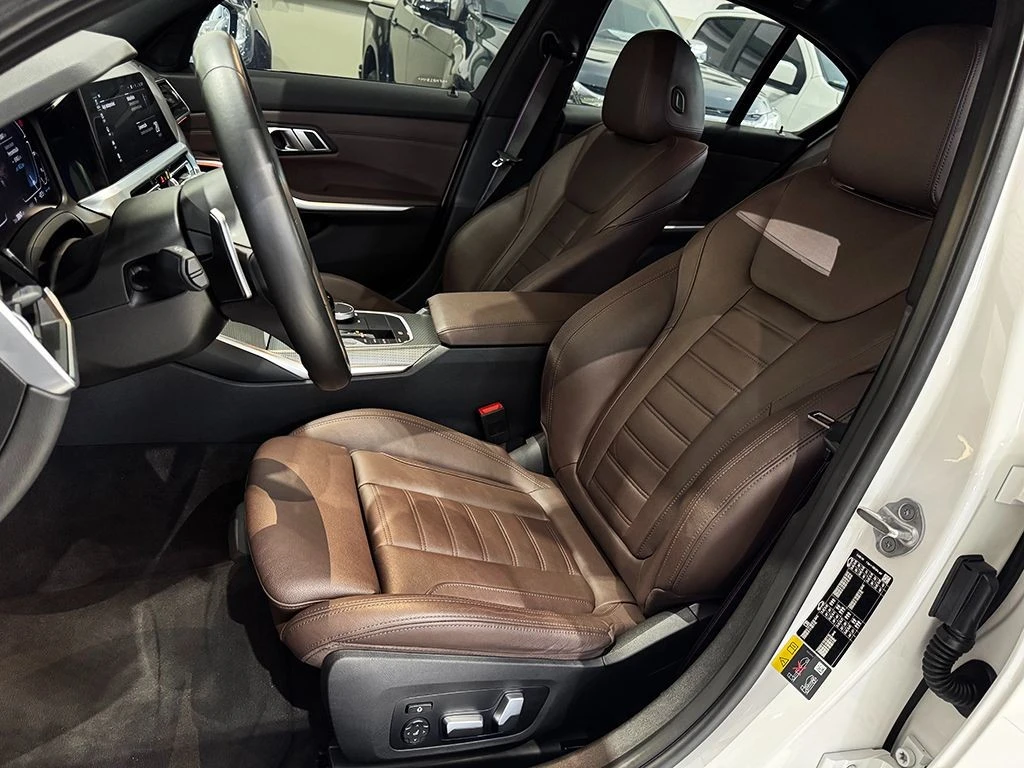 BMW 330e