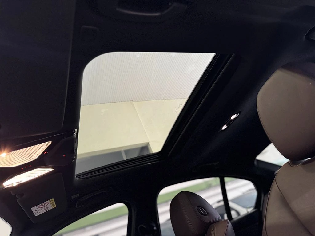 BMW 330e