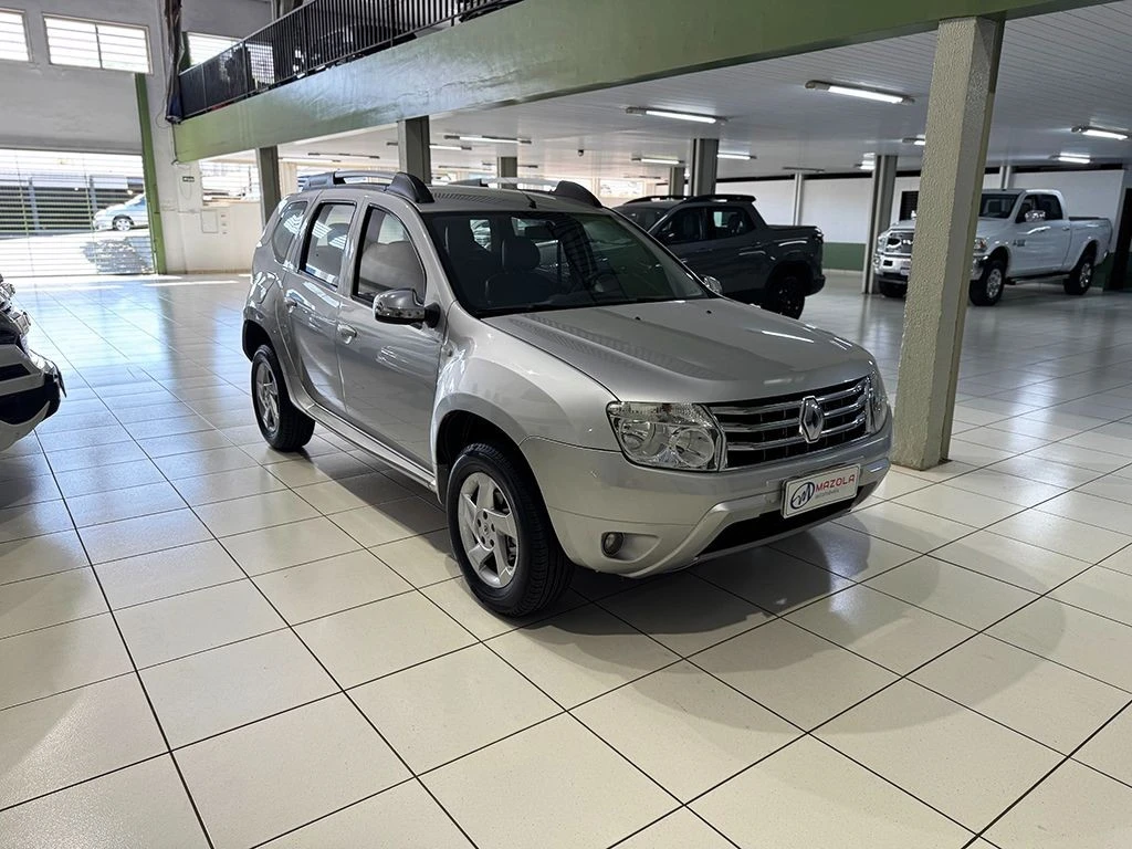 RENAULT DUSTER