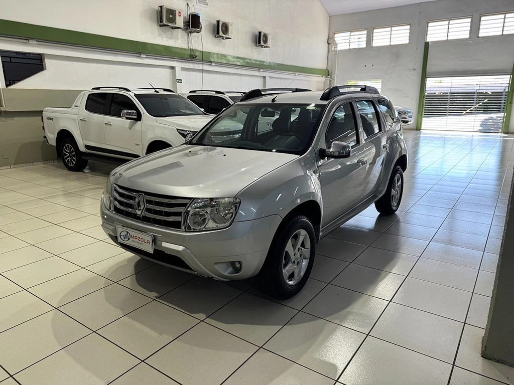 RENAULT DUSTER