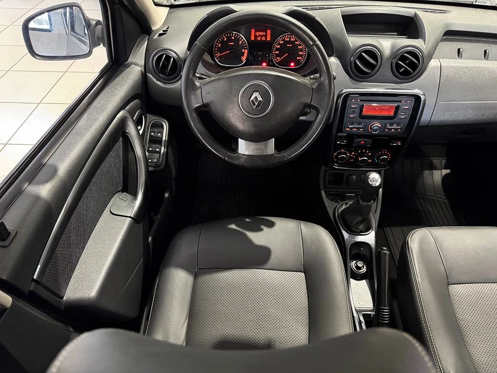RENAULT DUSTER