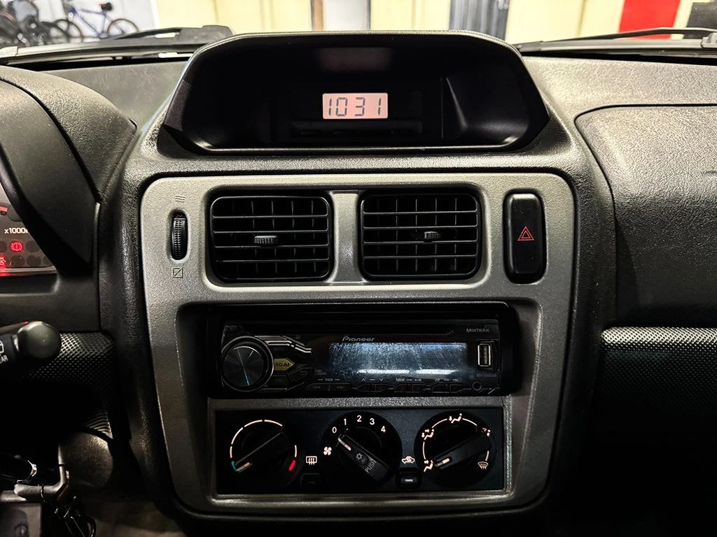 MITSUBISHI PAJERO TR4