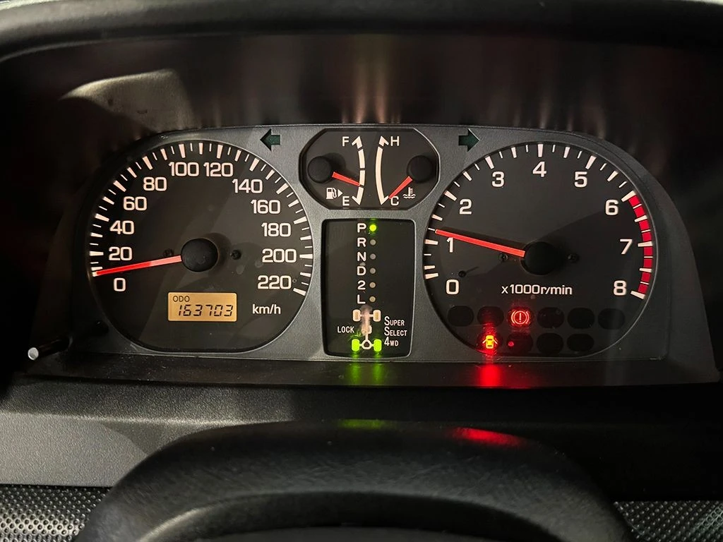 MITSUBISHI PAJERO TR4