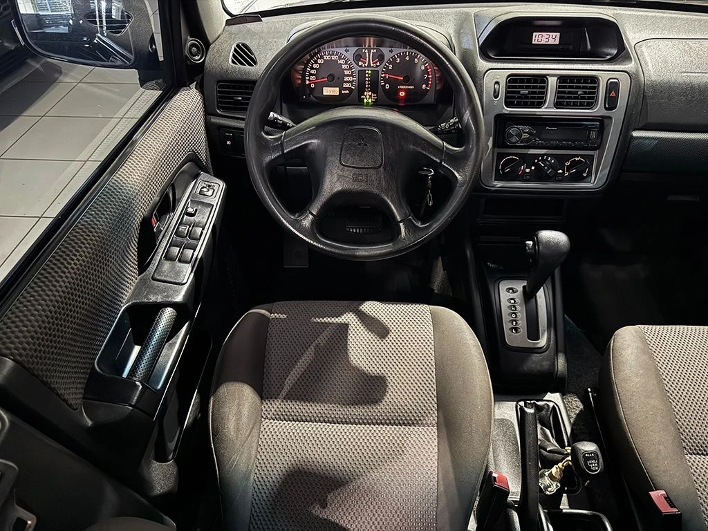 MITSUBISHI PAJERO TR4