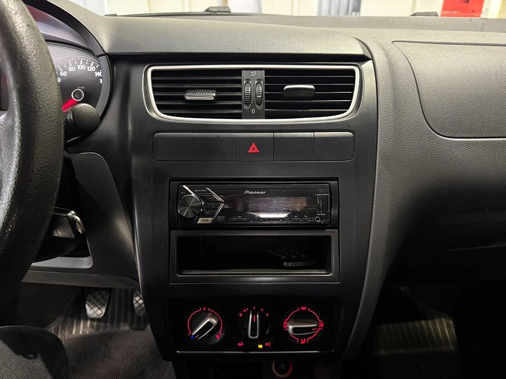 VOLKSWAGEN FOX