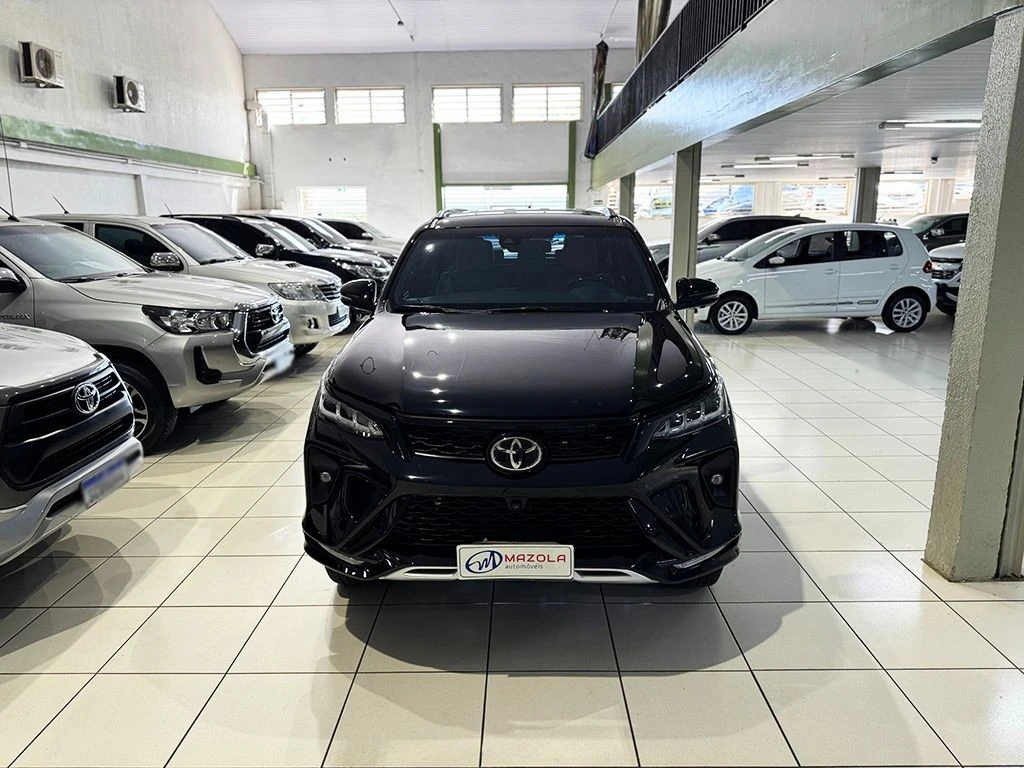 TOYOTA HILUX SW4