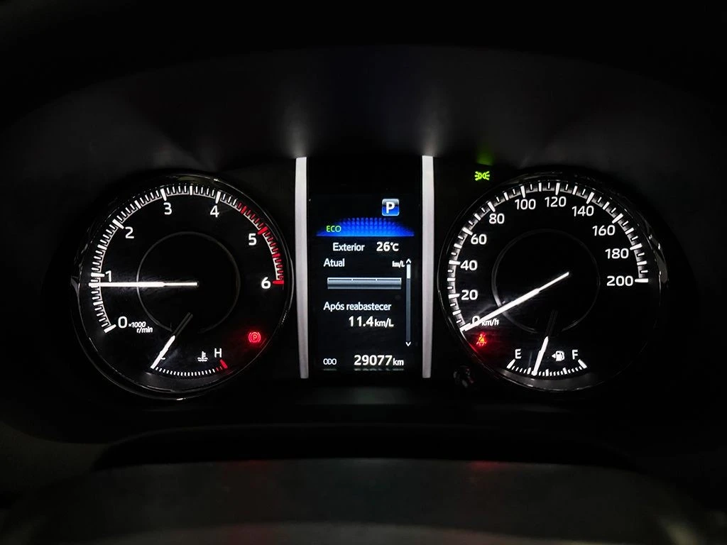 TOYOTA HILUX SW4
