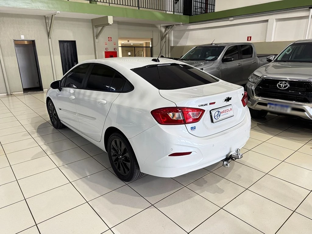CHEVROLET CRUZE