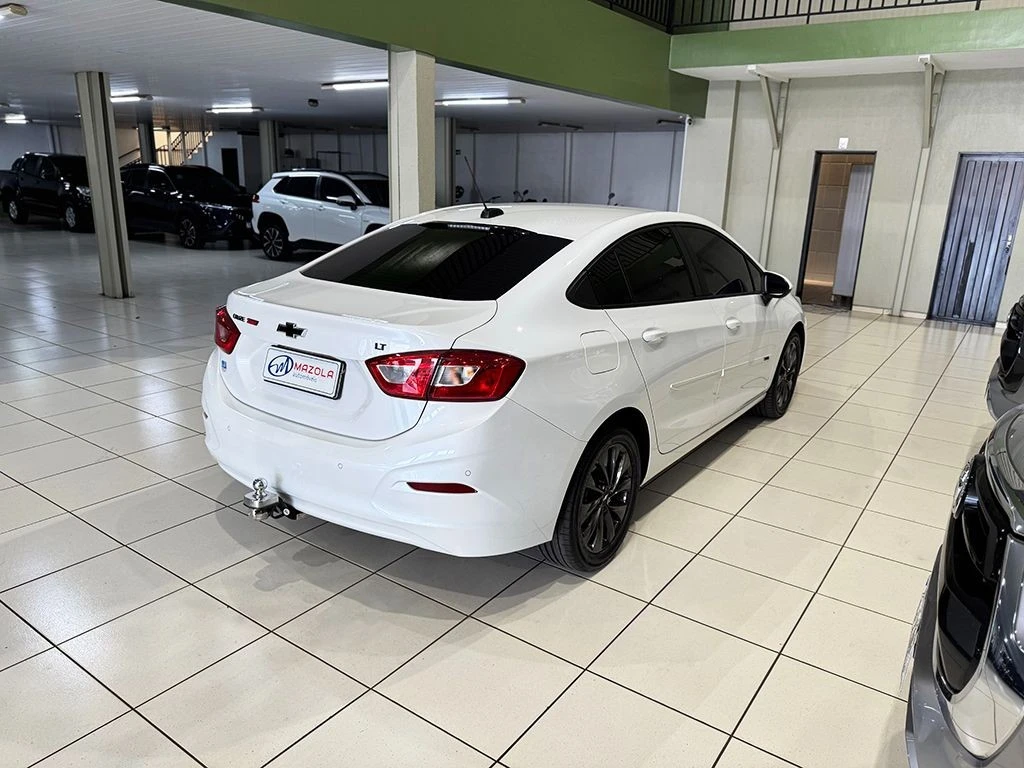 CHEVROLET CRUZE