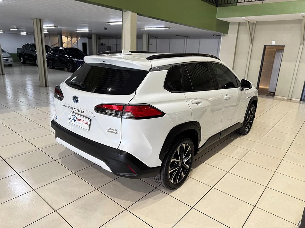 TOYOTA COROLLA CROSS