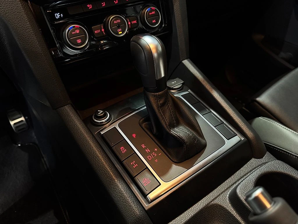 VOLKSWAGEN AMAROK