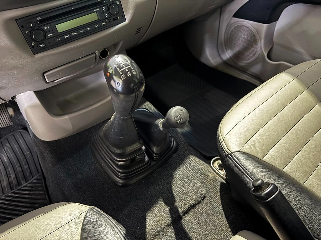 MITSUBISHI L200 TRITON