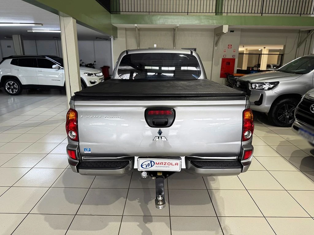 MITSUBISHI L200 TRITON