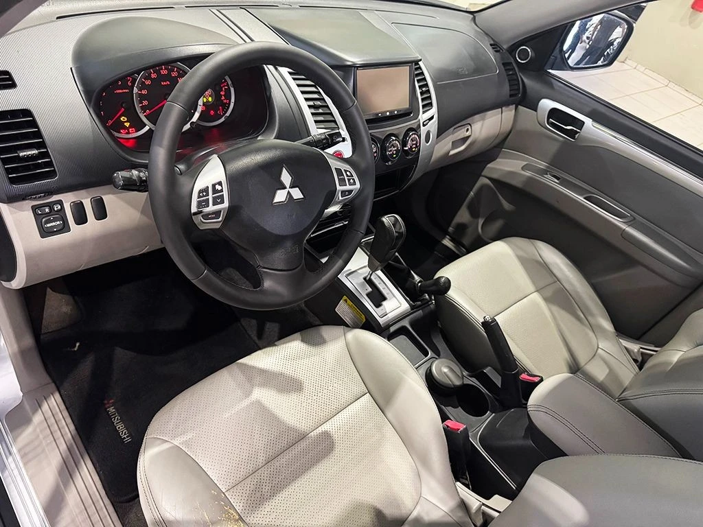 MITSUBISHI PAJERO DAKAR
