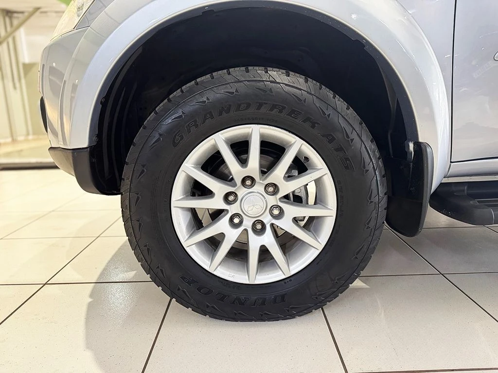MITSUBISHI PAJERO DAKAR