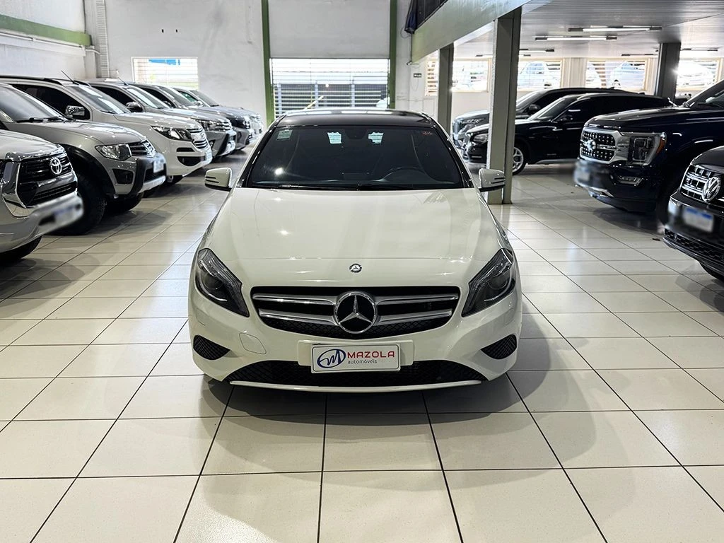 MERCEDES-BENZ A 200