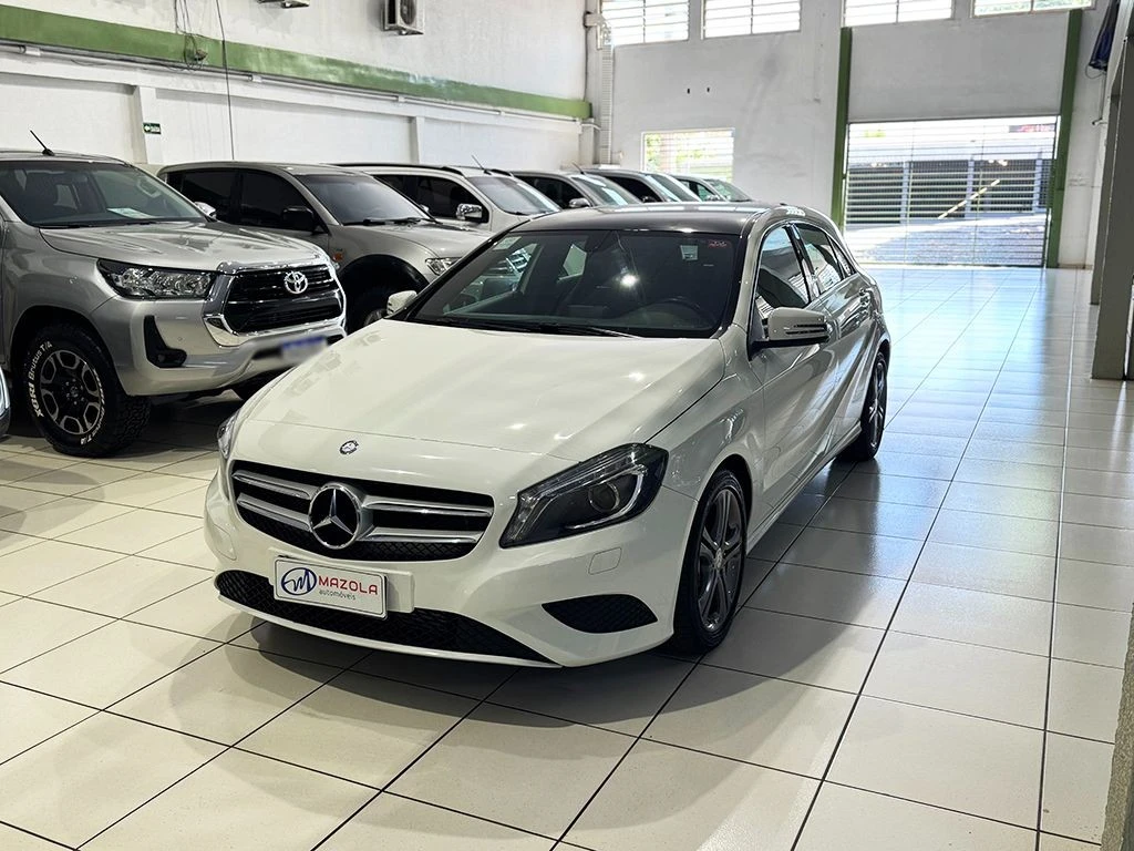 MERCEDES-BENZ A 200