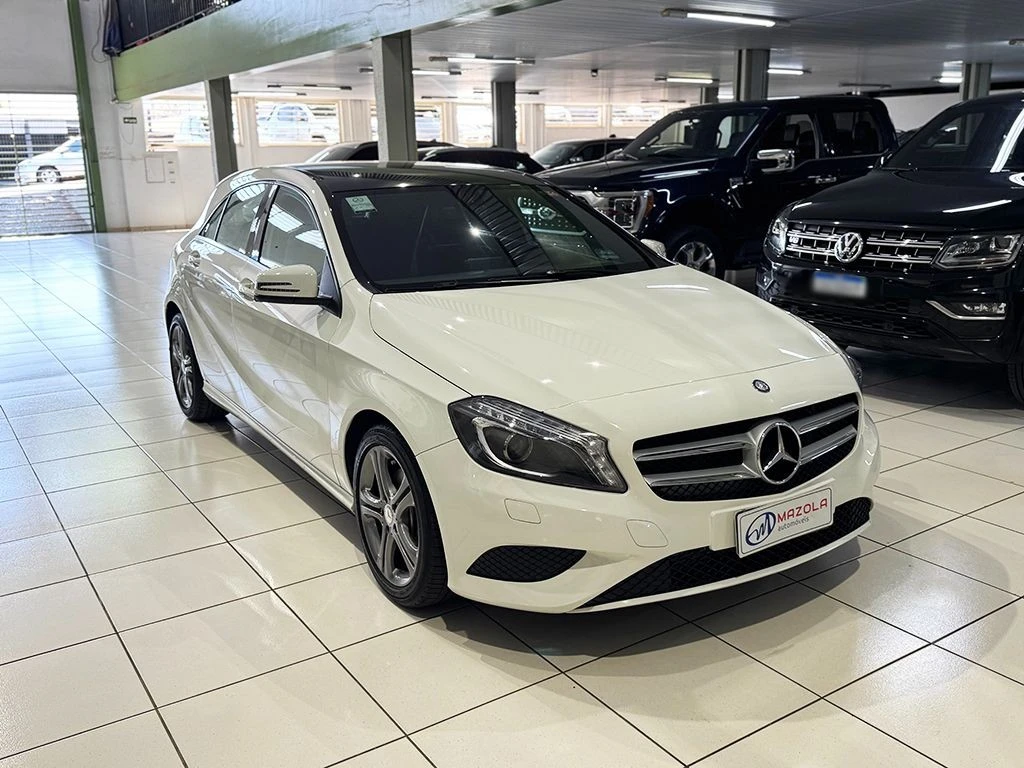 MERCEDES-BENZ A 200