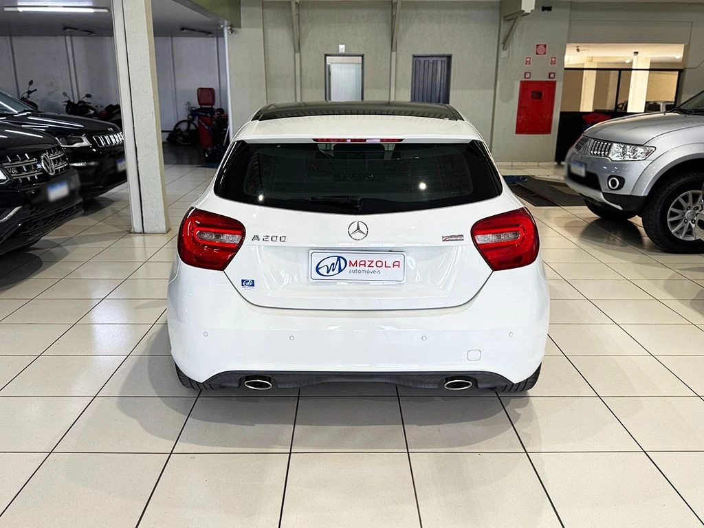 MERCEDES-BENZ A 200