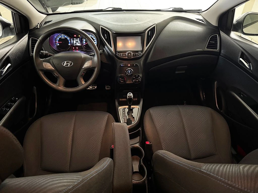 HYUNDAI HB20X