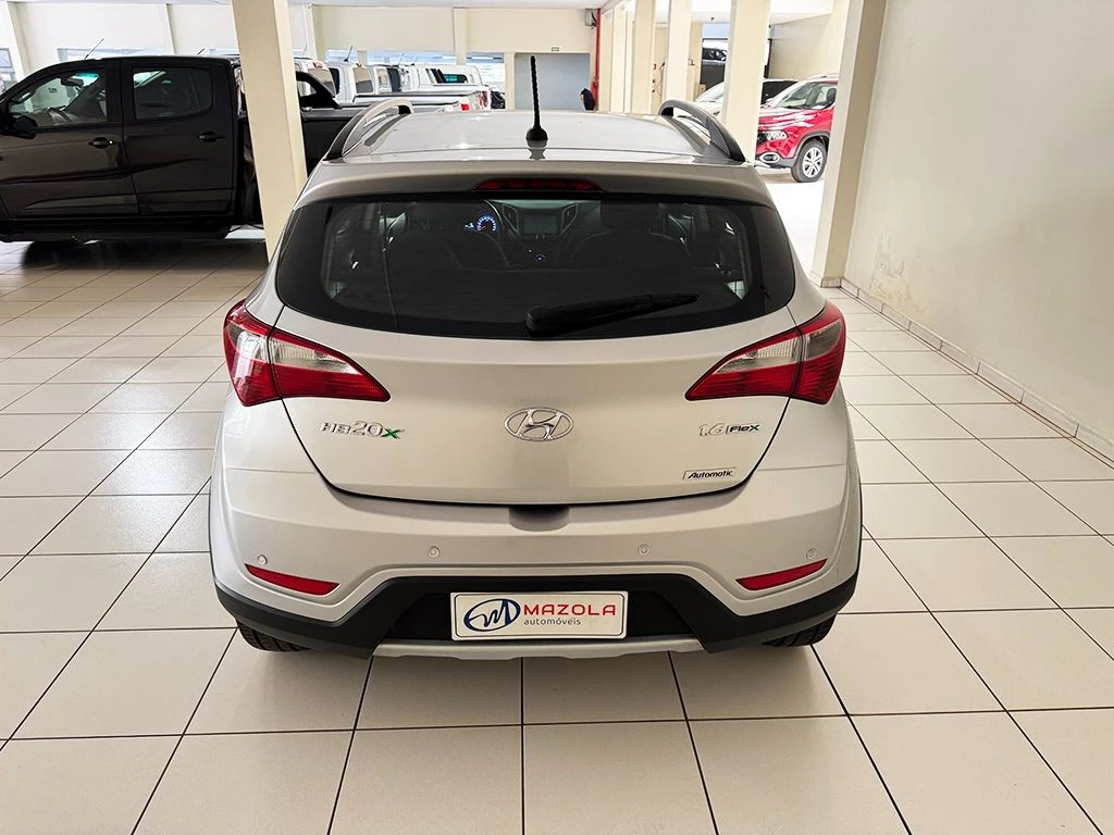 HYUNDAI HB20X