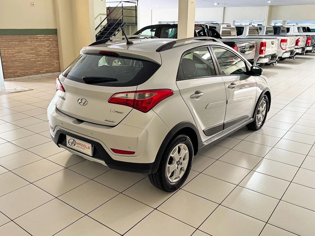 HYUNDAI HB20X