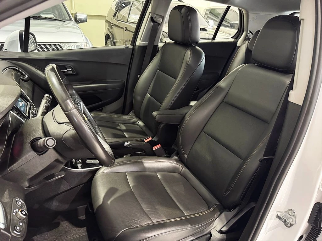 CHEVROLET TRACKER