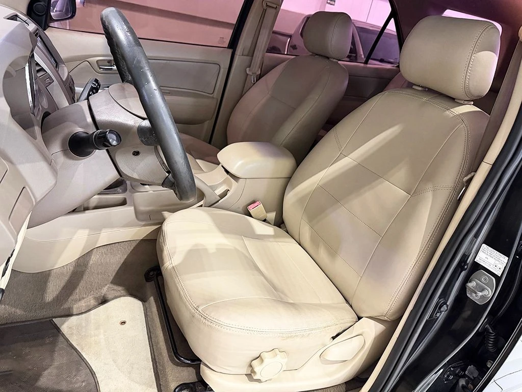 TOYOTA HILUX SW4