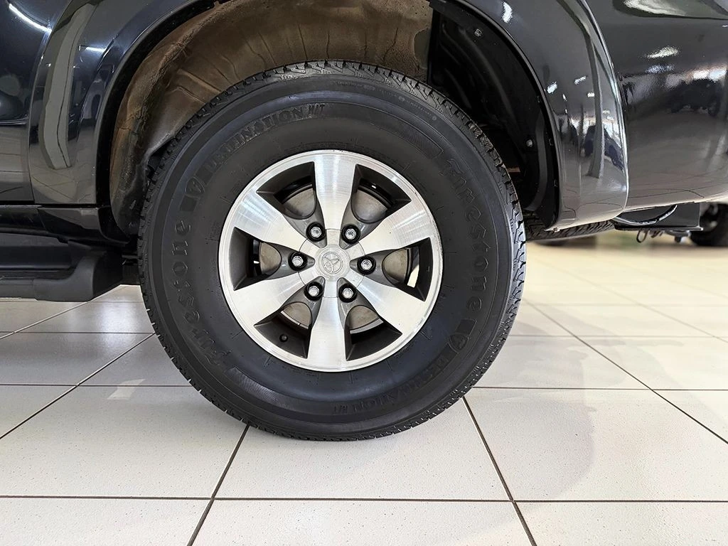 TOYOTA HILUX SW4