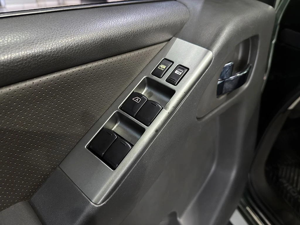 NISSAN FRONTIER