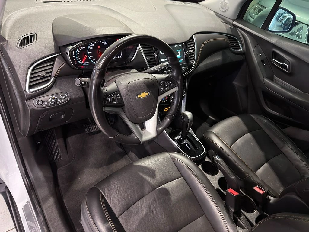 CHEVROLET TRACKER