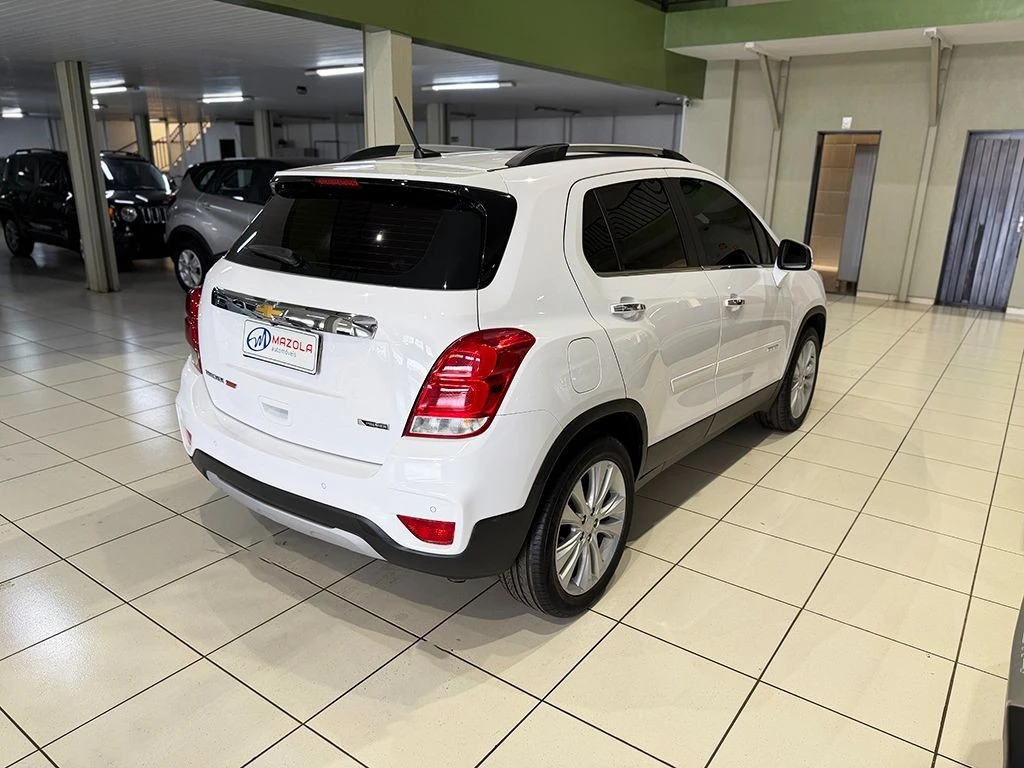 CHEVROLET TRACKER