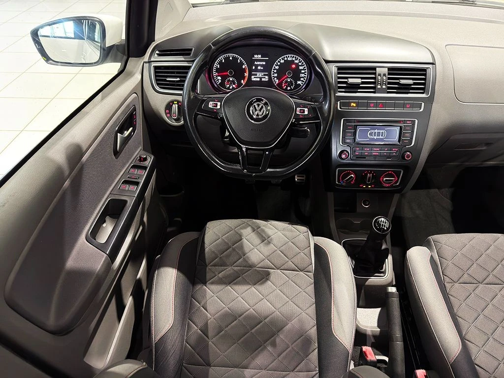 VOLKSWAGEN FOX