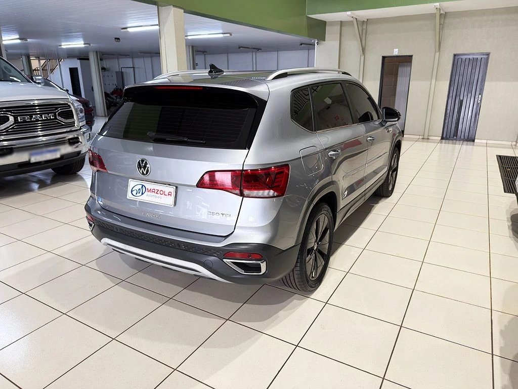 VOLKSWAGEN TAOS