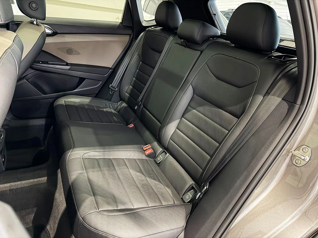 VOLKSWAGEN TAOS