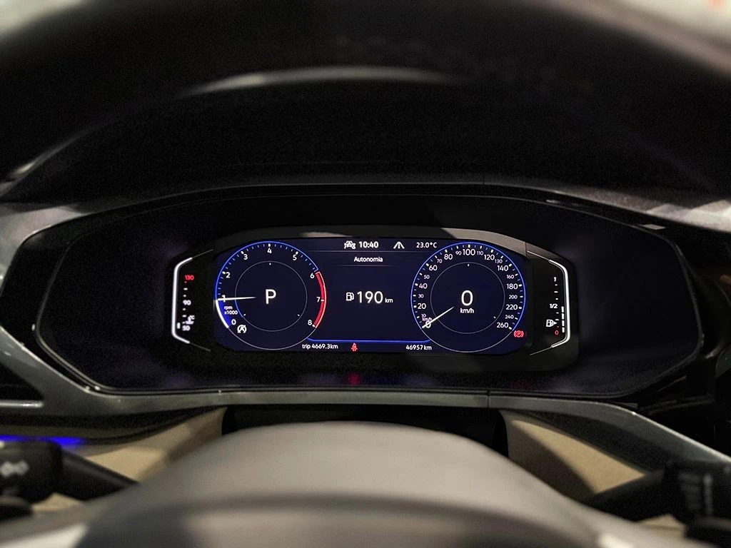 VOLKSWAGEN TAOS