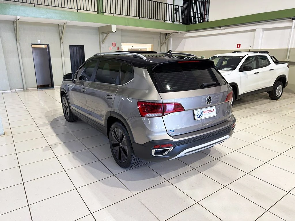 VOLKSWAGEN TAOS