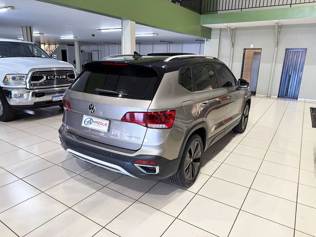 VOLKSWAGEN TAOS