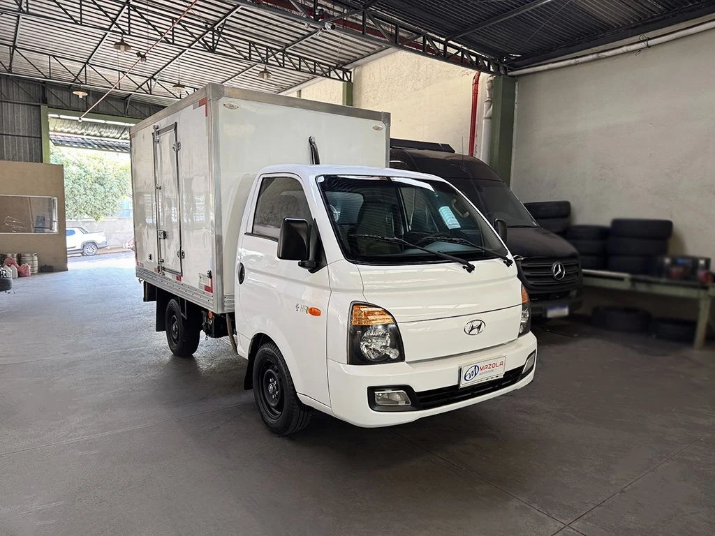 HYUNDAI HR